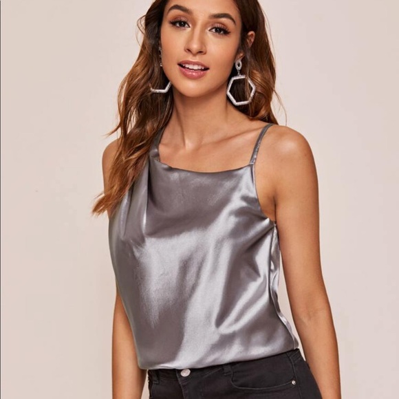 Asymmetrical satin top - Picture 3 of 6